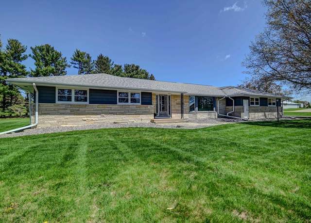 Property at 7628 W Mineral Point Rd, Verona, WI 53593, 5 beds, 3.5 baths