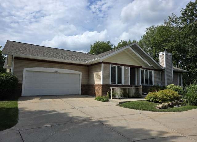 Property at 1125 Virgin Lake Dr #5, Stoughton, WI 53589, 3 beds, 2.5 baths