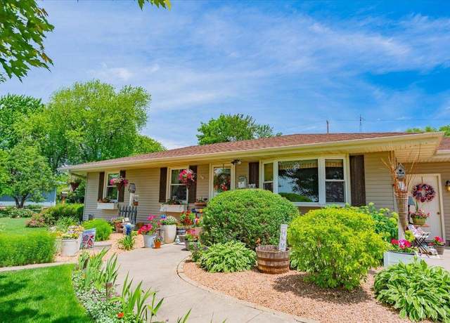 Property at 4552 Vilas Rd, Madison, WI 53718, 3 beds, 1.5 baths