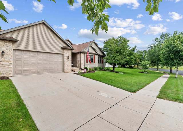 Property at 724 Harvest Ln, Stoughton, WI 53589, 3 beds, 3 baths