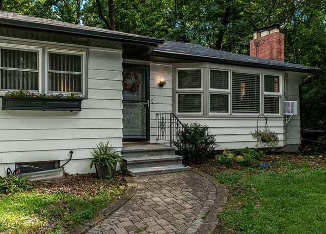 Property at 620 E Baldwin Woods Rd, Beloit, WI 53511, 3 beds, 2 baths