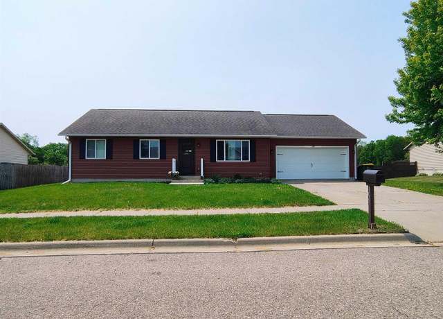 Property at 109 Dessa Rain Dr, Reedsburg, WI 53959, 4 beds, 2 baths