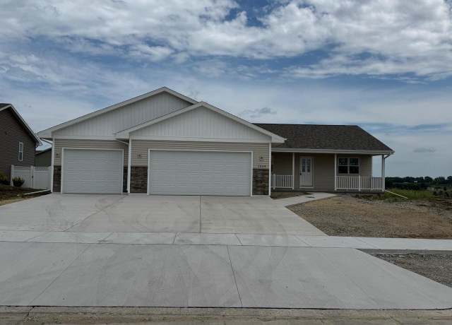 Property at 1004 Red Hawk Dr, Milton, WI 53563, 3 beds, 2 baths