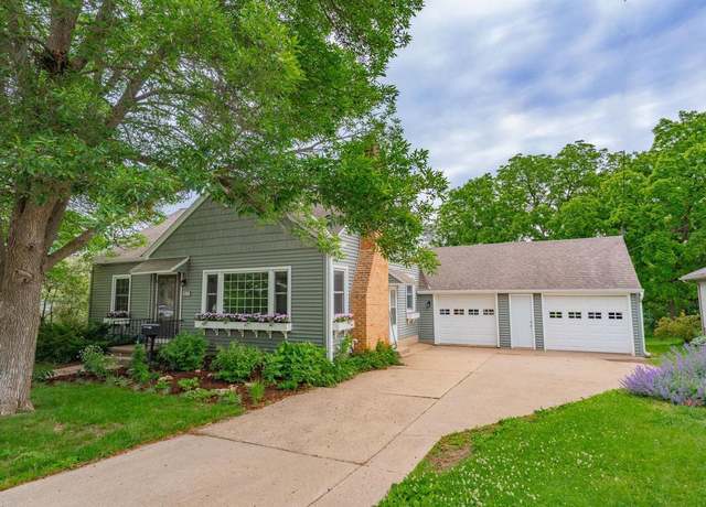 Property at 211 Lake St, Mount Horeb, WI 53572, 3 beds, 2 baths