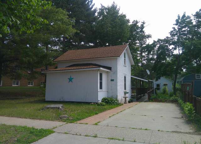 Property at 156 S Grant St, Adams, WI 53910, 2 beds, 1 bath