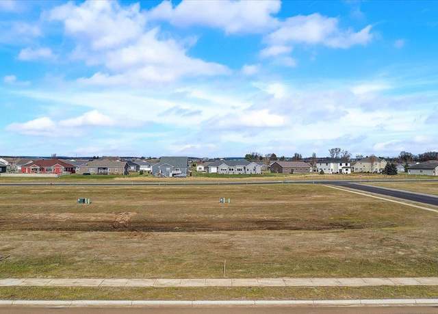 Property at 229 Falcon Ct, Sauk City, WI 53583