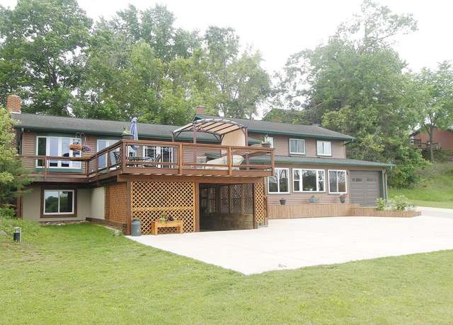 Property at W192 Riverview Dr, Montello, WI 53949, 3 beds, 3 baths