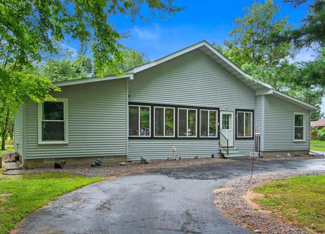 Property at 1041 Squire Ct, Nekoosa, WI 54457, 3 beds, 1.5 baths