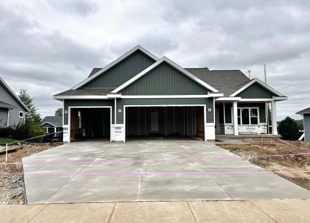 Property at 500 Whitford Ave, Prairie Du Sac, WI 53578, 5 beds, 3 baths