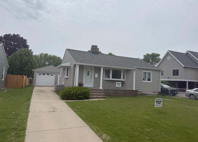 Property at 1713 Vahlen St, Madison, WI 53704, 3 beds, 2 baths