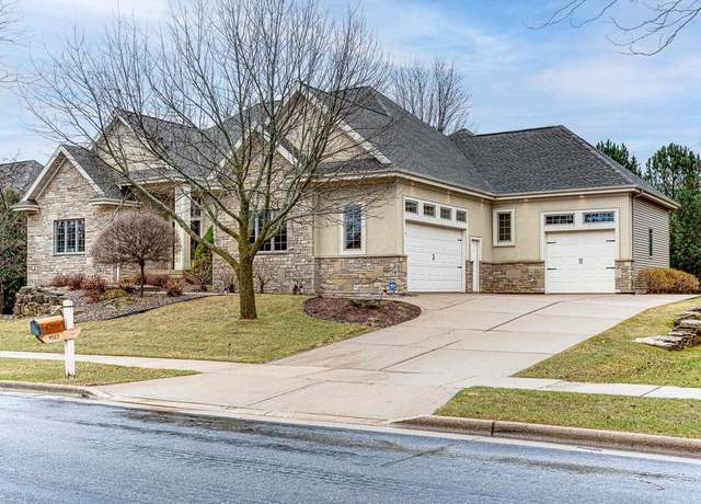 Property at 9513 Blue Heron Dr, Middleton, WI 53562, 4 beds, 3.5 baths