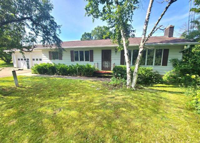 Property at W5327 Highway 33, Pardeeville, WI 53954, 3 beds, 1 bath
