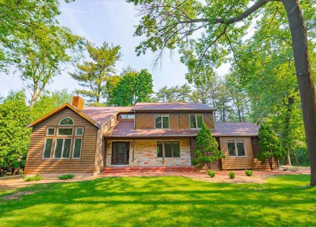 Property at 1810 Thorstrand Rd, Madison, WI 53705, 4 beds, 3.5 baths