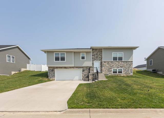 Property at 3416 Amandas Way, Cuba City, WI 53807, 3 beds, 3 baths