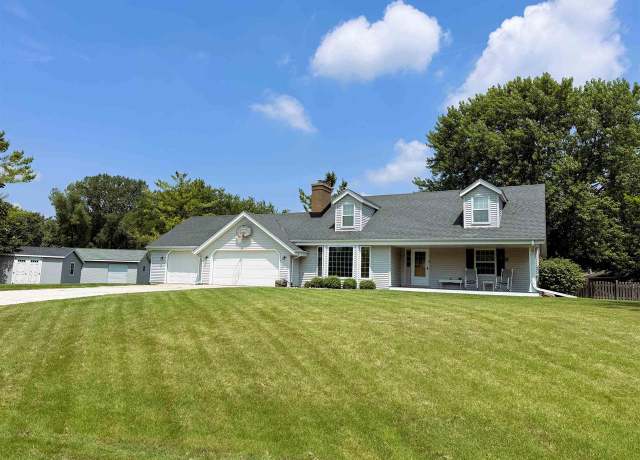 Property at 26134 Barberry Ln, Waterford, WI 53185, 4 beds, 2 baths