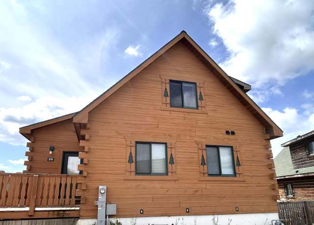 Property at 319 Hilltop Ct, Warrens,warrens, WI 54666, 4 beds, 3.5 baths