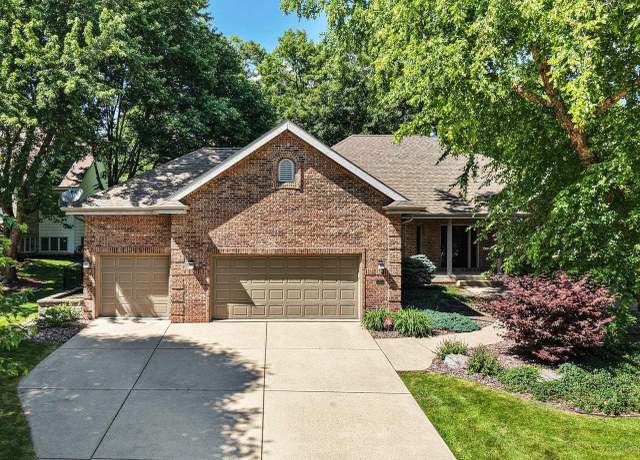 Property at 39 Hawk Feather Cir, Madison, WI 53717, 4 beds, 3 baths