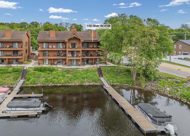 Property at 1103 River Rd #108, Wisconsin Dells, WI 53965, 2 beds, 2 baths
