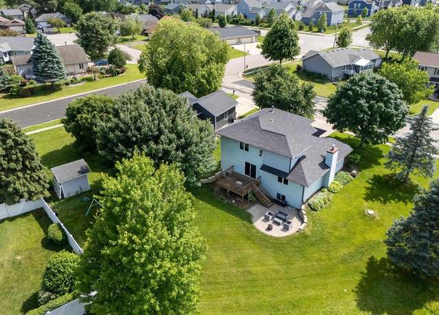 Property at 305 Prairie Grass Trl, Deforest, WI 53532, 3 beds, 2.5 baths