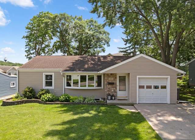 Property at 204 Panther Trl, Monona, WI 53716, 3 beds, 2 baths