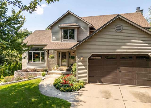 Property at 1632 Roby Rd, Stoughton, WI 53589, 4 beds, 3.5 baths