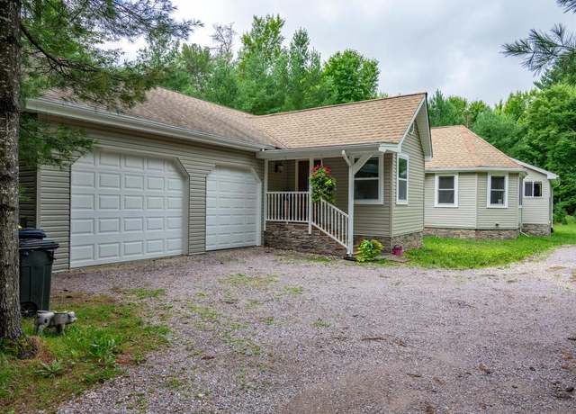 Property at N3149 24th Ave, Lyndon Station, WI 53944, 3 beds, 2.5 baths