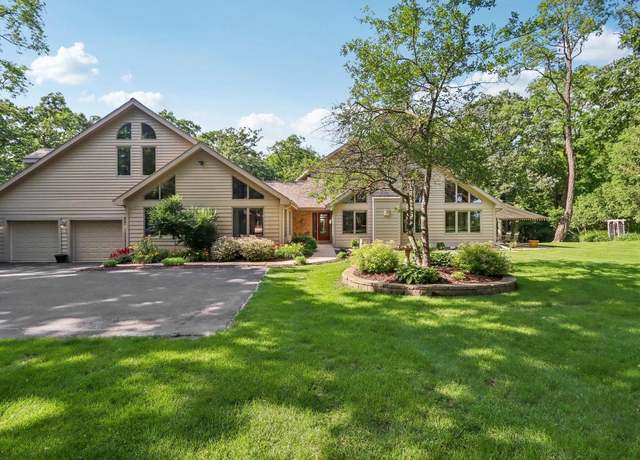Property at 2395 White Oak Trl, Oregon, WI 53575, 4 beds, 4.5 baths