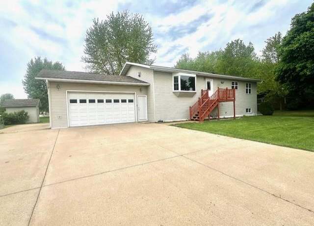 Property at 715 Farmer Ave, Tomah, WI 54660, 3 beds, 3 baths
