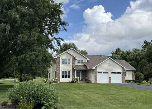 Property at 9768 Elkhorn Rd, Tomah, WI 54660, 4 beds, 2.5 baths