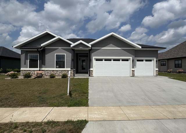 Property at 2025 Mulberry St, Sauk City, WI 53583, 3 beds, 2.5 baths