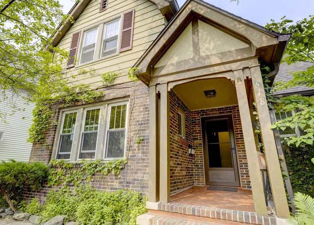 Property at 518 Maple Ave, Madison, WI 53704, 3 beds, 1 bath