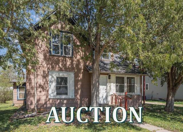 Property at 332 La Valle St, Reedsburg, WI 53959, 2 beds, 2 baths