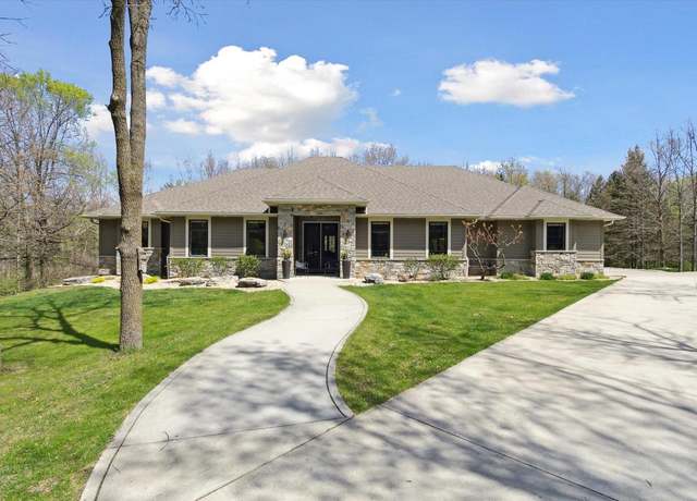 Property at 9422 N Raven Ct, Milton, WI 53563, 4 beds, 3.5 baths