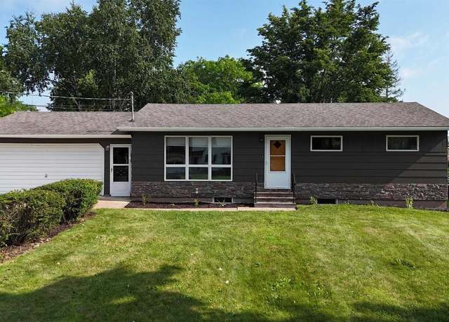Property at 828 North St, Sparta, WI 54656, 4 beds, 2 baths