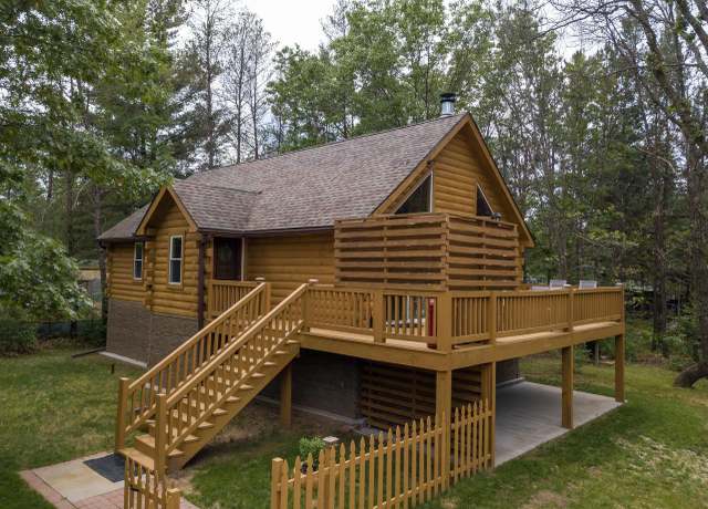 Property at 2135 Maple St, Friendship, WI 53934, 3 beds, 1 bath