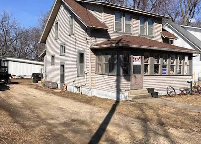 Property at 220 C St, Footville, WI 53537, 3 beds, 1.5 baths