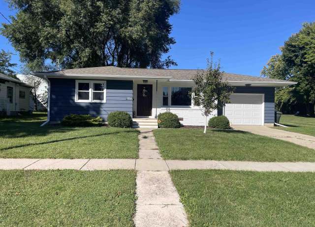 Property at 442 E Jackson St, Ripon, WI 54971, 3 beds, 2 baths