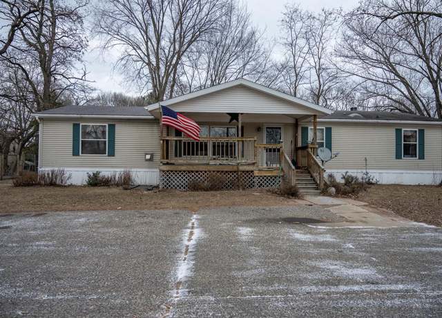 Property at 306 Julius Ln, Lyndon Station, WI 53944, 3 beds, 2 baths