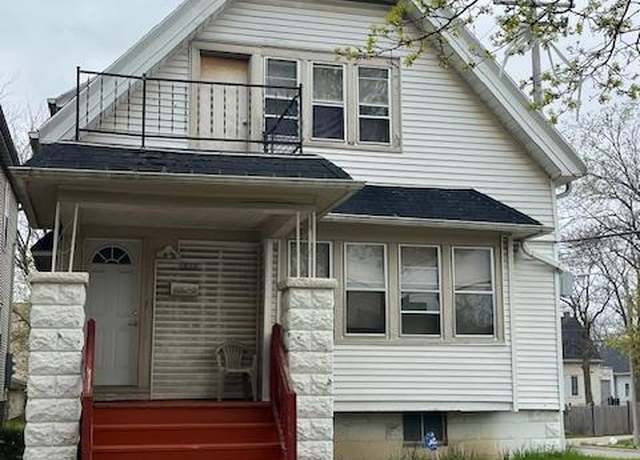 Property at 2879 N 29th St, Milwaukee, WI 53210, 4 beds, 2 baths