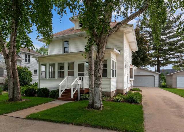 Property at 723 De Clark St, Beaver Dam, WI 53916, 3 beds, 2 baths