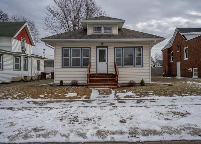 Property at 412 Mclean Ave, Tomah, WI 54660, 2 beds, 1 bath