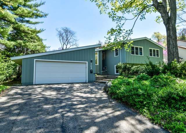 Property at 704 Kelly Pl, Monona, WI 53716, 3 beds, 2 baths