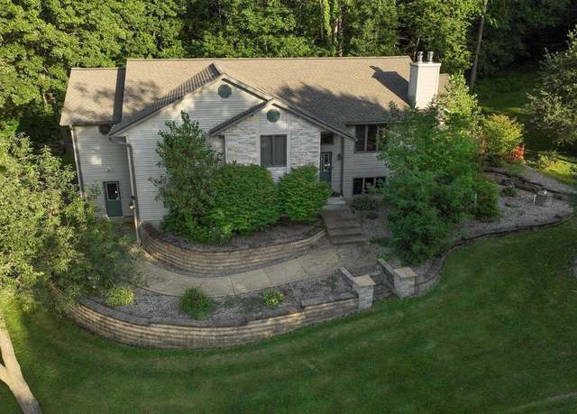 Property at E13019 Fairfield Rd, Baraboo, WI 53913, 4 beds, 3 baths