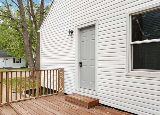 Property at 624 N Walnut St, Janesville, WI 53548, 3 beds, 1 bath