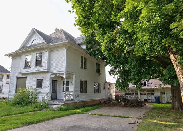 Property at 311 W Harvey St, Rio, WI 53960, 4 beds, 2 baths