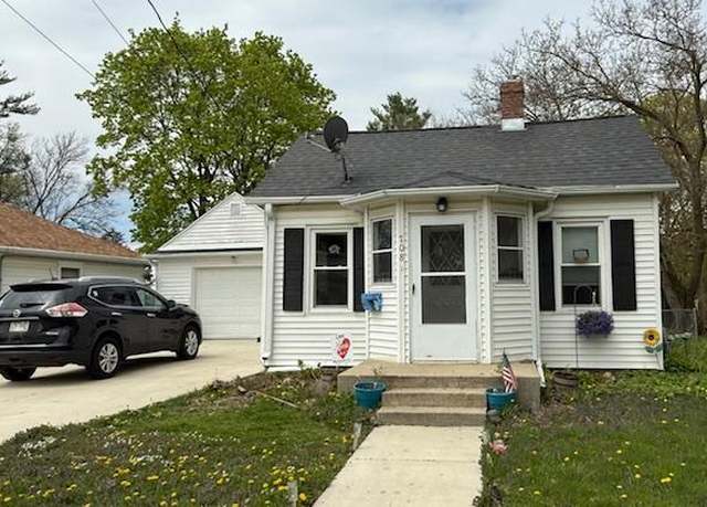 Property at 708 S Monroe St, Stoughton, WI 53589, 2 beds, 1 bath
