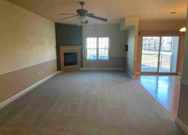 Property at 955 Liberty Blvd #106, Sun Prairie, WI 53590, 2 beds, 2 baths