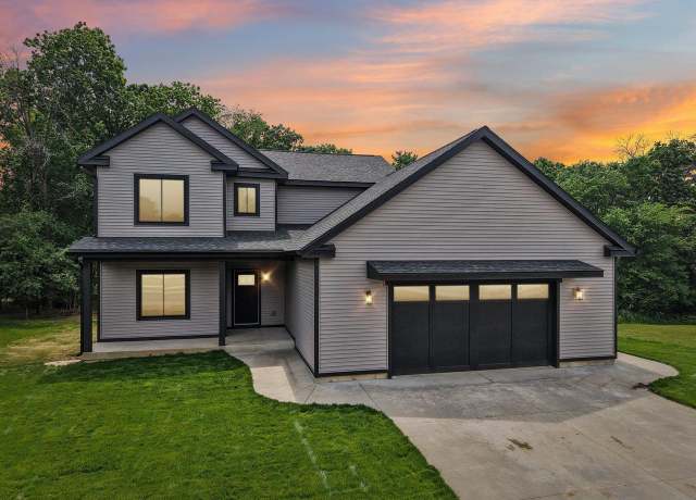 Property at 954 Hay Creek Trl, Reedsburg, WI 53959, 3 beds, 3 baths