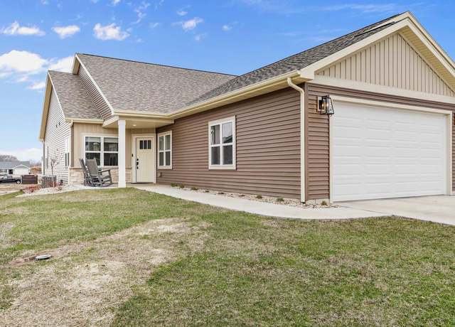 Property at 325 Isham St, Stoughton, WI 53589, 3 beds, 3 baths
