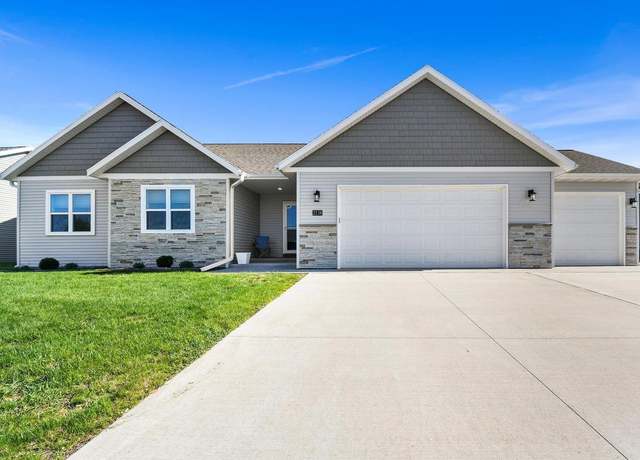 Property at 2138 Cambridge Ct, Reedsburg, WI 53959, 4 beds, 3 baths